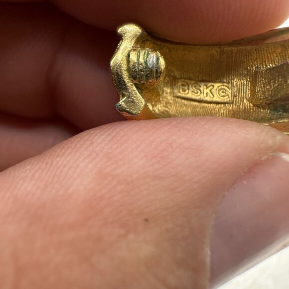 Vintage BSK Gold-Tone Clip-On Earrings With Rhinestone Floral Design - Picture 7 of 7